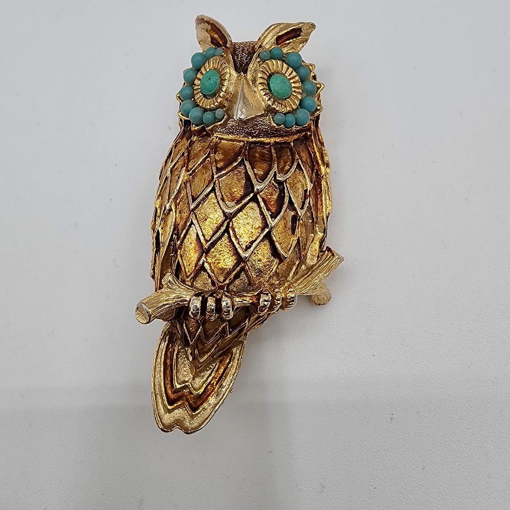 Vintage Gold Tone Owl With Turquoise Eyes Brooch Or Pendant